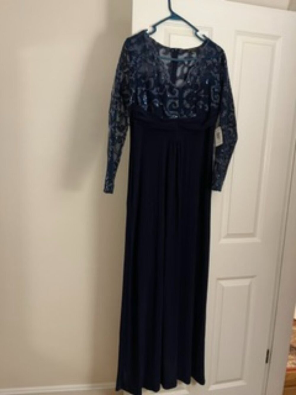 NWT Marina Navy Sequin Lace Long Sleeve Evening Gown Size 14